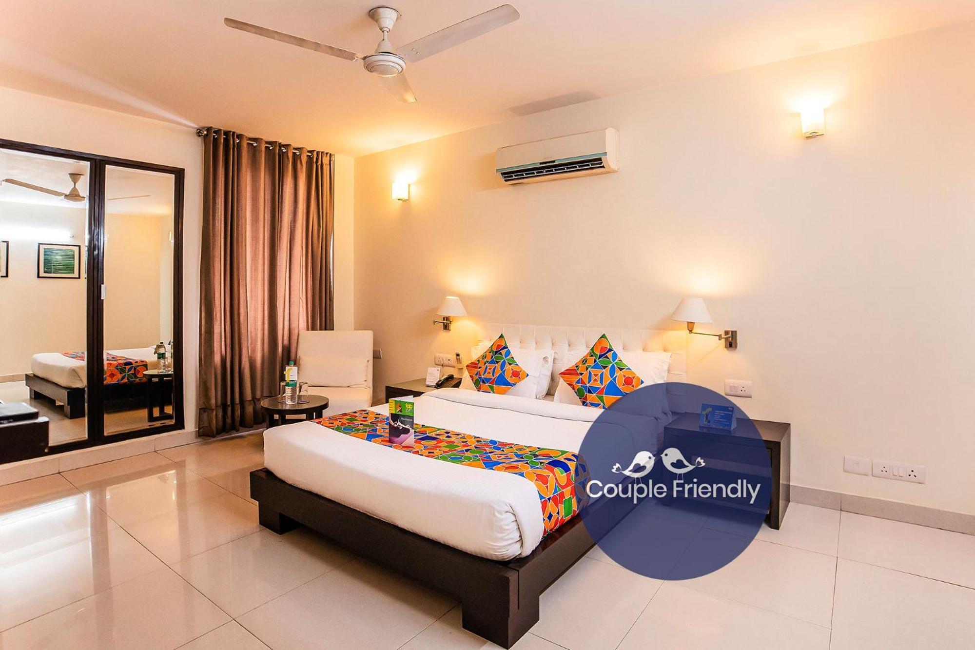 Fabhotel Anutham Saket New Delhi Exterior photo