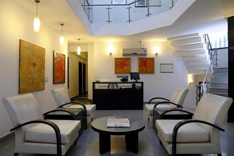 Fabhotel Anutham Saket New Delhi Exterior photo