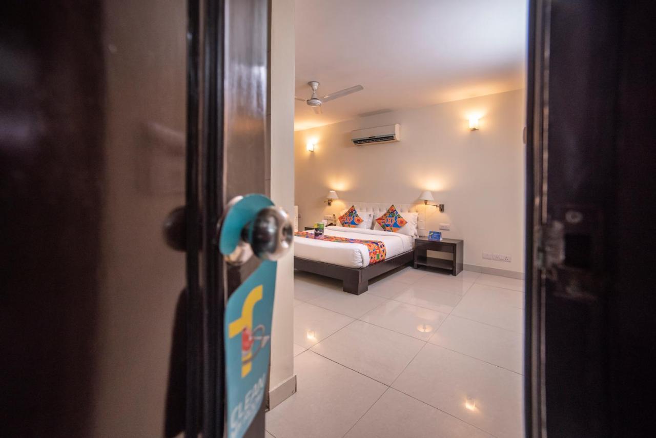 Fabhotel Anutham Saket New Delhi Exterior photo