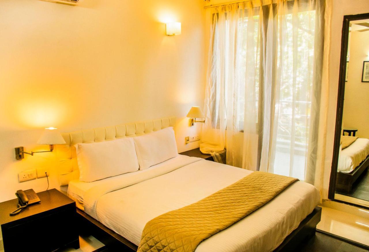 Fabhotel Anutham Saket New Delhi Exterior photo